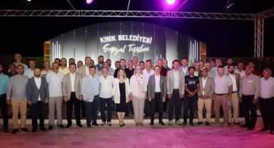 Ak Parti yerel yönetimler toplantısı Kınık Poyracık'ta gerçekleşti