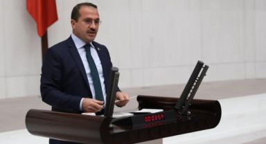 AK Partili Kırkpınar’dan Soyer’e hizmet tepkisi