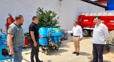 AK Partili Kırkpınar Tire'de vatandaşlarla buluştu