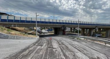 Bayraklı sokaklarına 62 bin metrekare asfalt serimi