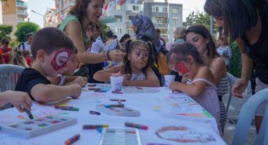 Bostanlı'da yaşam sokağa taştı
