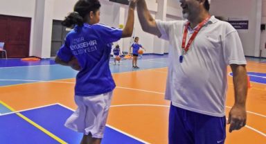 Büyükşehir Belediyesi’nden “arka mahallelere” spor eğitimi