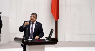 CHP’li Sındır: Demokrasi için yandaş değil özgür basın şart!