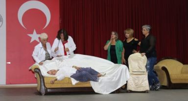 ‘Corona da öldürmedi’ Burhaniye'yi büyüledi
