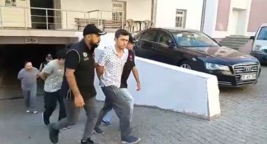 Görevden ihraç 3 üsteğmen sahte kimliklerle ‘gaybubet’ evinde yakalandı