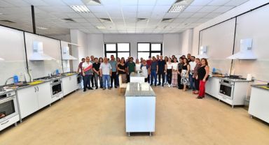 Huzurevi sakinlerine özel mutfak