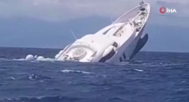 İtalya'da 40 metrelik süperyat battı