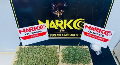 İzmir'de iç çamaşırına uyuşturucu saklayan torbacı yakalandı