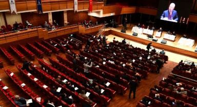 İZSU'da zam tartışması! Şahin: Elektrik zamlarına rahmet okutuyor