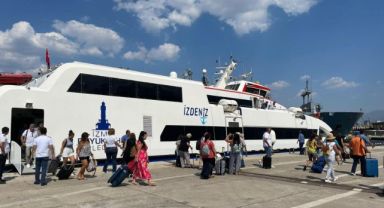 Midillili turistler hafta sonu için İzmir’i seçti