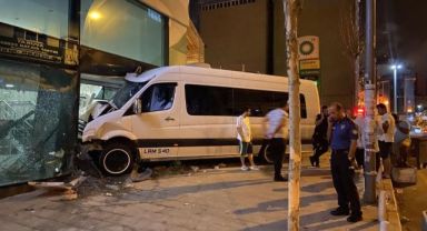 Öksürük krizi tutan şoför bankaya girdi!