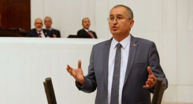 Sertel'den Çelebi'ye sert tepki: Tweetlerini silen, onurunu siler!