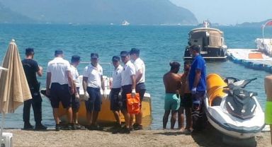 Sürat teknesi, tekne dolmuşa çarptı: 1 ölü 3 yaralı