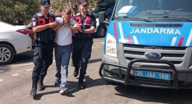Telsizlerle haberleşen göçmen kaçakçıları 3 aylık takibin ardından yakalandı