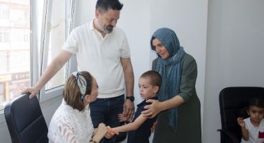 Ünlü Azeri konuşma terapisti Buca'da değerlendirme yaptı