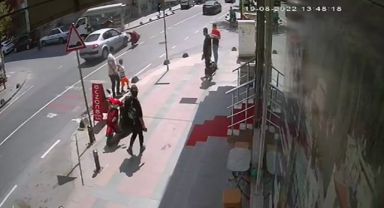 Yolun karşısına geçerken dehşeti yaşadı!
