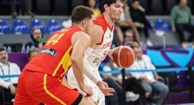 A Milli Erkek Basketbol Takımı, İspanya'ya 72-69 yenildi