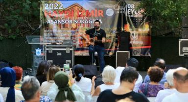 Abdül Batur: İyi ki doğdun İzmir!