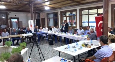 AK Partili Kırkpınar çiftçilerle buluştu