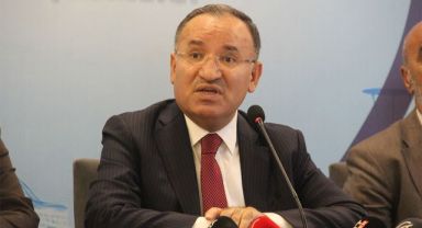 Bakan Bozdağ: NATO mutabakatı çerçevesinde FETÖ ve PKK üyelerini Türkiye'ye iade etmelerini bekliyoruz
