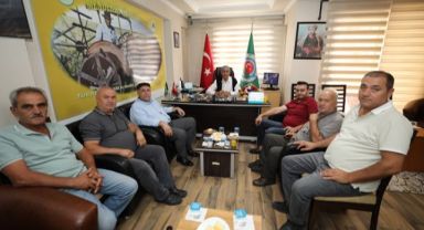 Başkanvekili Özkan'dan Menderes'teki STK'lara ziyaret