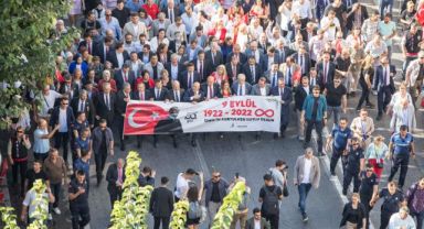 Basmane’den Cumhuriyet Meydanı’na zafer yürüyüşü