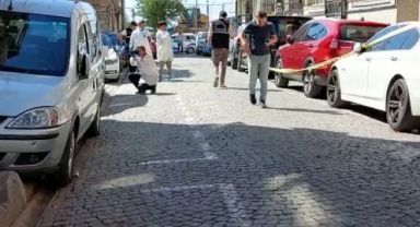 Fatih'te polise silahlı saldırı: 2 polis yaralandı