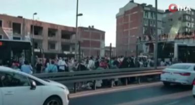İstanbul Avcılar'da metrobüsler çarpıştı