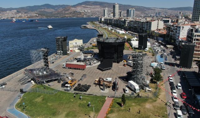 İzmir’de Tarkan tarifesi 15 bin TL’yi buluyor