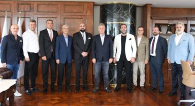 İzmirli plastikçilerden Mahmut Özgener'e ziyaret