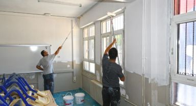 Karabağlar Belediyesi okulları da boyuyor