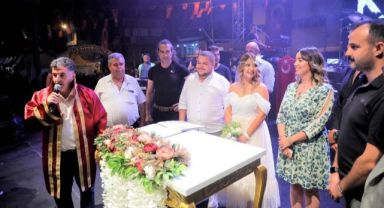 Kınık Hasat Festivali'nde nikah sürprizi