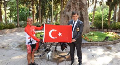 Milli mücadeleye emek veren kadın kahramanlar için pedallayacak