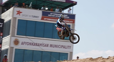 MX2'DE 2022 ŞAMPİYONU TOM VIALLE