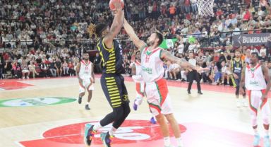 Pınar Cup: Pınar Karşıyaka: 87 - Fenerbahçe Beko: 98