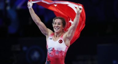 Yasemin Adar Yiğit, dünya şampiyonu oldu