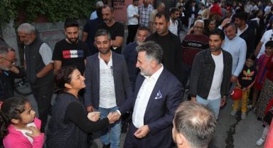 Başkan Sandal’a Emek Mahallesi’nde sıcak karşılama