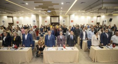 Batur: Belediyelerde bıçak kemiğe dayandı