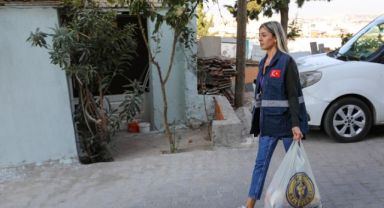 Buca’da kış öncesi sosyal yardım atağı