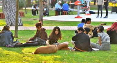 İzmir Büyükşehir Belediyesi gençleri Buca’da buluşturdu