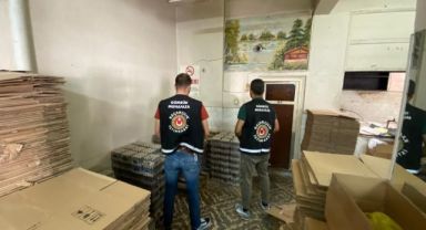 İzmir’de binlerce şişe sahte alkol ele geçirildi