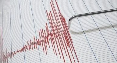 İzmir'de korkutan deprem!