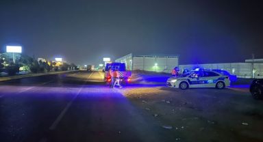 Yolun karşısına geçtiği sırada otomobilin çarptığı yaya ağır yaralandı