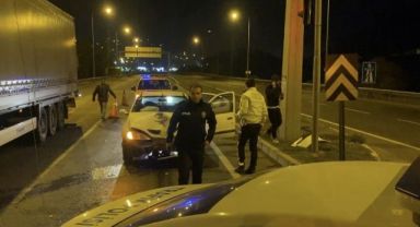 Adana'da ehliyetsiz sürücü dehşet saçtı: 3'ü çocuk 5 yaralı