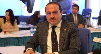 AK Partili Kırkpınar’dan muhalefete eleştiri