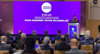 Akşener İzmir'den yüklendi: 1946'nın bir tık gerisindeyiz!
