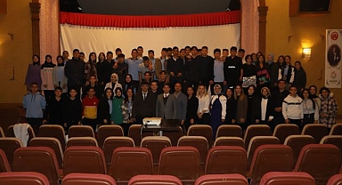 Bayındır'da 10 Kasım Atatürk'ü anma günü töreni yapıldı
