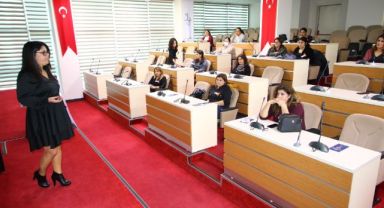 Bayraklı’da 3 yılda 937 kadına hukuki ve psikolojik destek