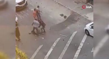 Beylikdüzü'nde yol kavgasında kendi sopasıyla dayak yedi