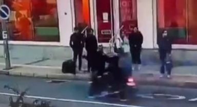 Çantayla vurup motosikleti devirerek 2 kişiyi yaralayan şahıs tutuklandı